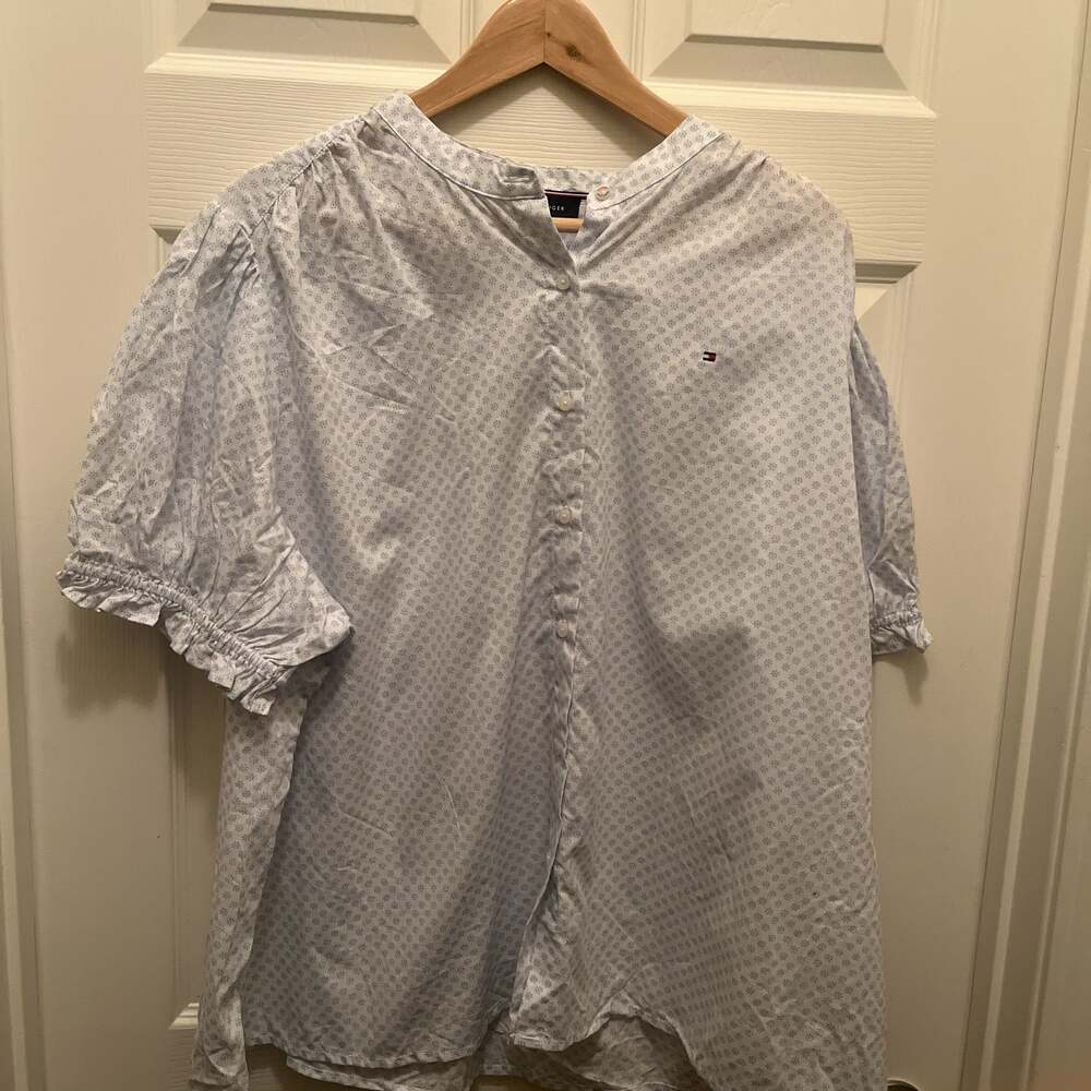 Tommy Hilfiger Women's Plus Size Cotton flower dot Camp Shirt